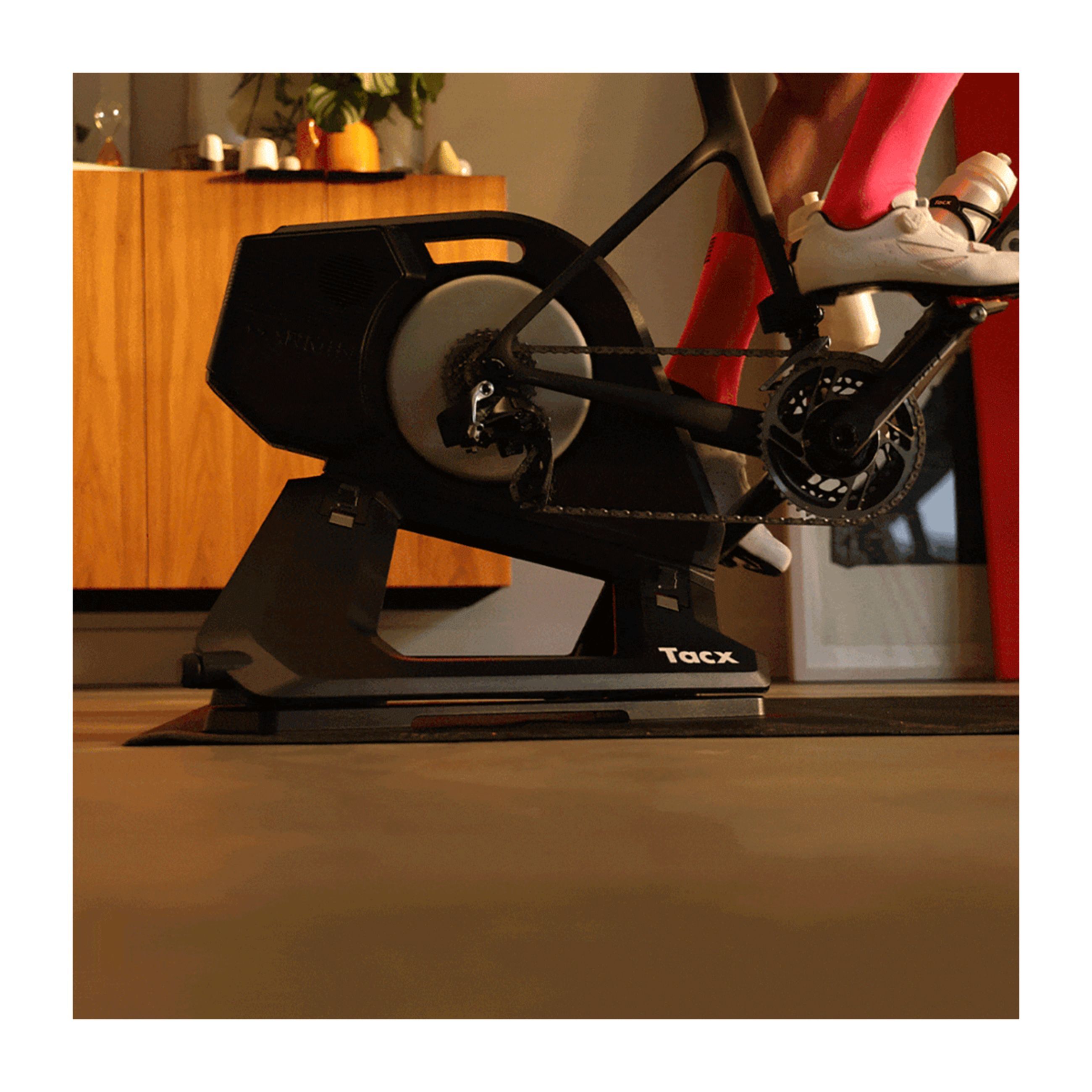 Tacx Neo 3M Smart Trainer - With Zwift Cog And Click And Pre-Installed Shimano/Sram 11-Speed Cassette - Image 2